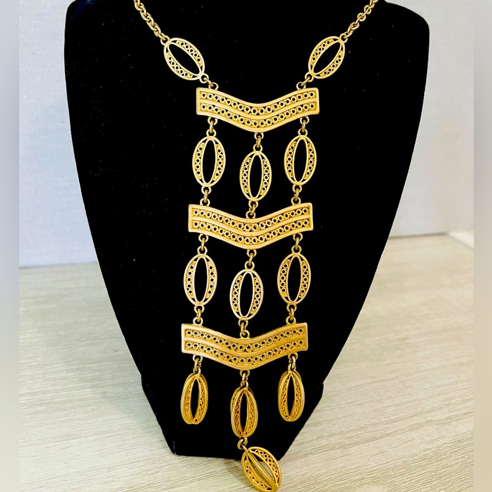 Stella & Dot Kimberly Necklace in Gold